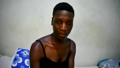 Snapshot of slim_cate chatting on 12/04/25, 11:30 slim_cate online show from 12/04/25, 11:30