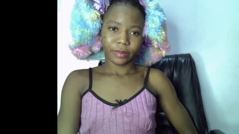 Snapshot of slim_ebonypet chatting on 05/10/26, 03:55 Crystal online show from 05/10/26, 03:55