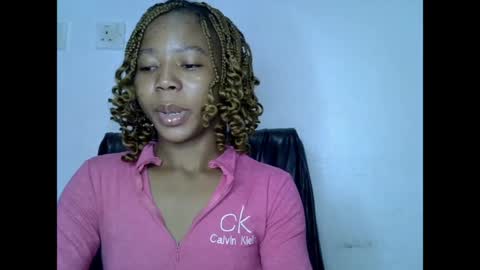 Snapshot of slim_ebonypet chatting on 05/26/26, 10:22 Crystal online show from 05/26/26, 10:22