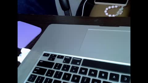 Snapshot of slim_ebonypet chatting on 06/05/26, 09:37 Crystal online show from 06/05/26, 09:37