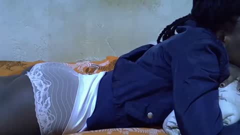 slim_girl3 online show from 10/29/25, 02:08