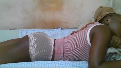 Snapshot of slim_girl3 chatting on 07/07/26, 06:58 slim_girl3 online show from 07/07/26, 06:58