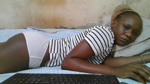 Snapshot of slim_girl3 chatting on 07/09/26, 07:45 slim_girl3 online show from 07/09/26, 07:45