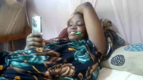 slim_joy online show from 05/13/26, 08:44