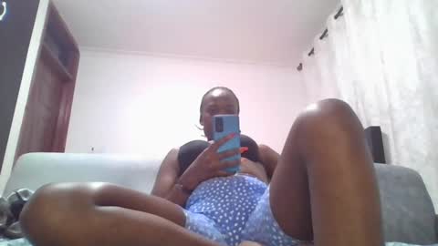 Snapshot of slim_l2 chatting on 12/02/24, 07:27 slim_l2 online show from 12/02/24, 07:27