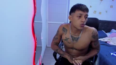 Snapshot of slim_master12 chatting on 12/12/24, 10:13 slim_master12 online show from 12/12/24, 10:13