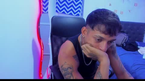 Snapshot of slim_master12 chatting on 12/17/24, 05:07 slim_master12 online show from 12/17/24, 05:07