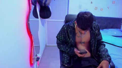 Snapshot of slim_master12 chatting on 01/22/25, 06:10 slim_master12 online show from 01/22/25, 06:10