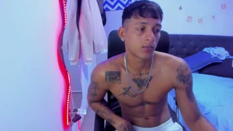 Snapshot of slim_master12 chatting on 01/31/25, 05:30 slim_master12 online show from 01/31/25, 05:30