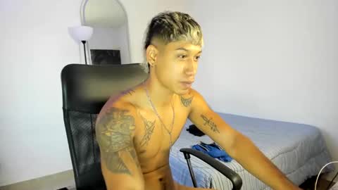 Snapshot of slim_master12 chatting on 02/26/25, 10:09 slim_master12 online show from 02/26/25, 10:09