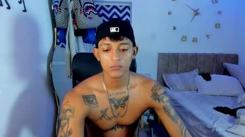 Snapshot of slim_master12 chatting on 09/16/25, 10:11 slim_master12 online show from 09/16/25, 10:11