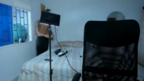 Snapshot of slim_master12 chatting on 09/24/25, 01:47 slim_master12 online show from 09/24/25, 01:47