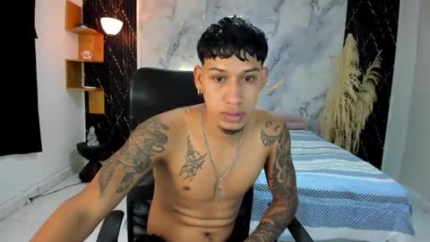slim_master12 online show from 04/24/26, 11:40