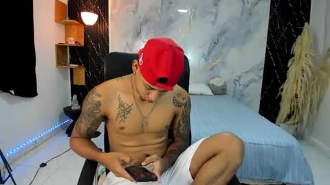 slim_master12 online show from 04/27/26, 11:25