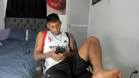slim_master12 online show from 05/14/26, 11:55