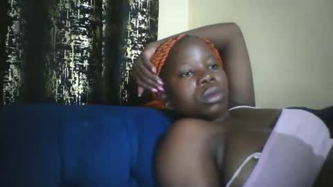 Snapshot of slim_petite_ebony chatting on 05/23/26, 11:31 slim_petite_ebony online show from 05/23/26, 11:31