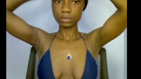 Snapshot of slim_petitqueen chatting on 06/08/26, 06:47 Alice online show from 06/08/26, 06:47