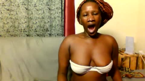 slimandthick1 online show from 11/19/25, 05:07