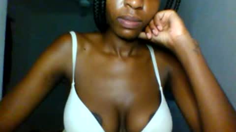 Snapshot of slimandthick1 chatting on 04/07/26, 07:25 slimandthick1 online show from 04/07/26, 07:25