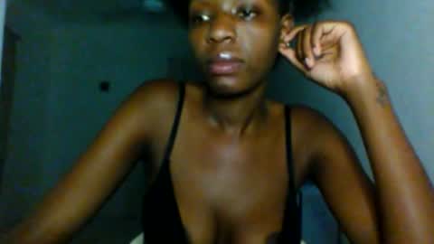 Snapshot of slimandthick1 chatting on 04/26/26, 07:44 slimandthick1 online show from 04/26/26, 07:44