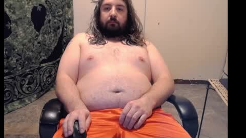 Snapshot of slimdizzy64 chatting on 01/04/25, 12:48 slave drew or slut online show from 01/04/25, 12:48