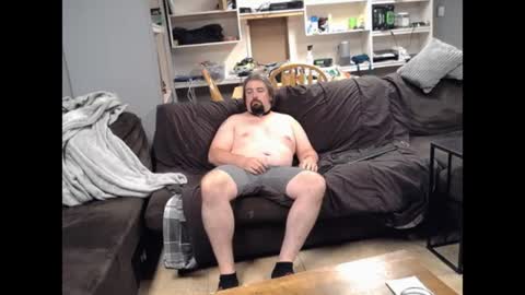 Snapshot of slimdizzy64 chatting on 07/24/26, 05:33 slave drew or slut online show from 07/24/26, 05:33