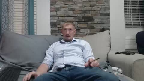 Snapshot of slimjp chatting on 11/10/25, 02:43 slimjp online show from 11/10/25, 02:43