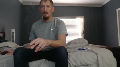 Snapshot of slimjp chatting on 11/19/25, 05:24 slimjp online show from 11/19/25, 05:24