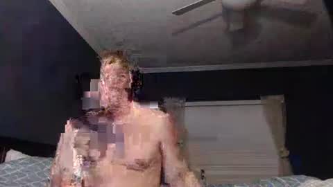 Snapshot of slimjp chatting on 12/04/25, 12:20 slimjp online show from 12/04/25, 12:20