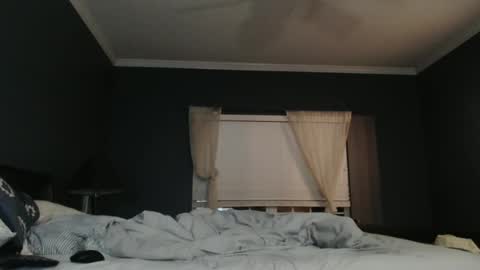 Snapshot of slimjp chatting on 05/18/26, 02:07 slimjp online show from 05/18/26, 02:07