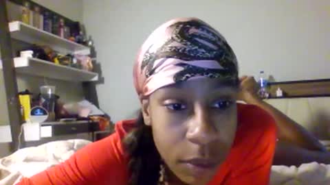 Snapshot of slimmmgooodiexoxo chatting on 12/18/24, 03:00 slimmmgooodiexoxo online show from 12/18/24, 03:00