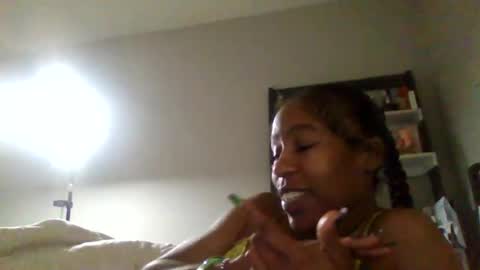 Snapshot of slimmmgooodiexoxo chatting on 02/10/25, 05:30 slimmmgooodiexoxo online show from 02/10/25, 05:30