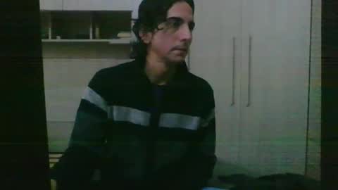 Snapshot of slimteaser089 chatting on 12/21/25, 08:32 SlimTeaser089 online show from 12/21/25, 08:32