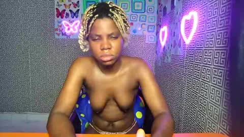 Snapshot of slimzyxdoll chatting on 07/11/26, 08:00 slimzyxdoll online show from 07/11/26, 08:00