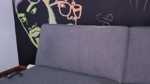 Slip online show from 06/25/26, 06:12