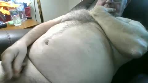 slippery_duck online show from 03/08/25, 01:47