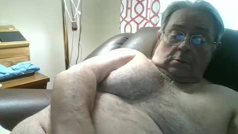 slippery_duck online show from 04/01/26, 02:47