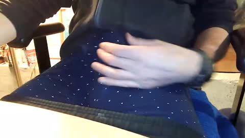 Snapshot of slogrow_uncut chatting on 12/15/24, 09:09 SlowGrow Uncut online show from 12/15/24, 09:09