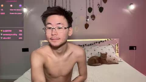 Snapshot of slola_li chatting on 02/22/26, 02:24 Lola and Li - online show from 02/22/26, 02:24