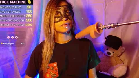 Snapshot of sloppylucy chatting on 09/16/25, 01:45 SloppyLucy online show from 09/16/25, 01:45