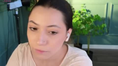 Emilia online show from 06/15/26, 12:18