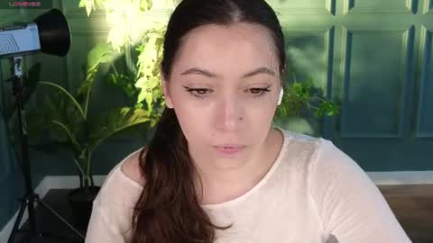 Emilia online show from 06/24/26, 12:15