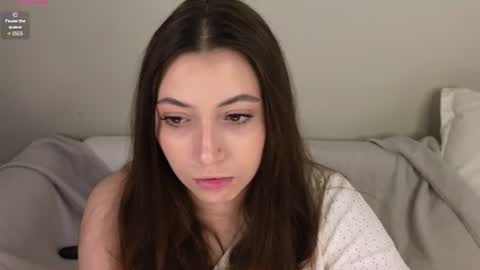 Emilia online show from 06/27/26, 12:44