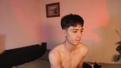 Snapshot of slowburnmystic chatting on 05/21/26, 10:06 slowburnmystic online show from 05/21/26, 10:06