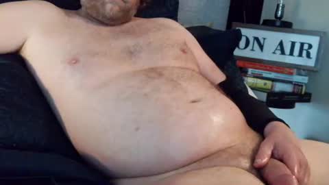 Snapshot of slutkisscam chatting on 05/10/26, 01:44 slutkisscam online show from 05/10/26, 01:44