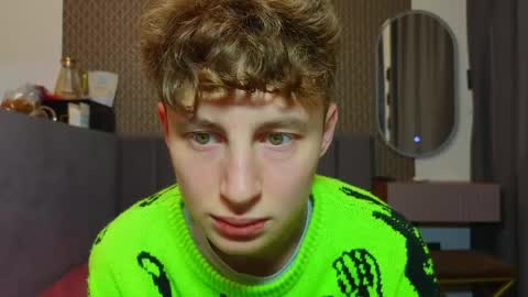 sluttsavage online show from 05/04/26, 12:01