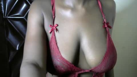 sluttx_choco online show from 05/17/26, 12:30
