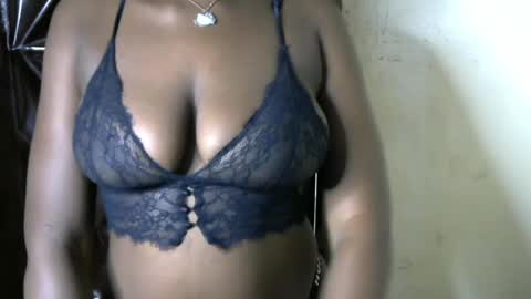 Snapshot of sluttx_choco chatting on 07/05/26, 04:03 sluttx_choco online show from 07/05/26, 04:03