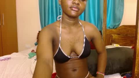 Snapshot of slutty_charmmz chatting on 04/26/26, 05:16 Bree online show from 04/26/26, 05:16