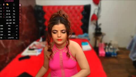 Snapshot of slutty_milf_bitch chatting on 11/25/25, 12:43 Ana online show from 11/25/25, 12:43